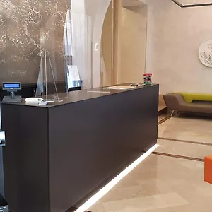 Hotell Varese, Rom
