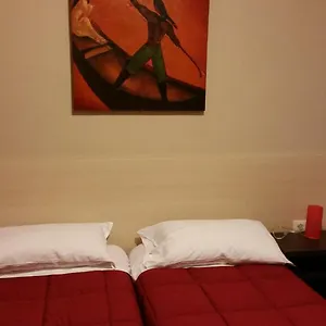 Otel Mosaic, Roma